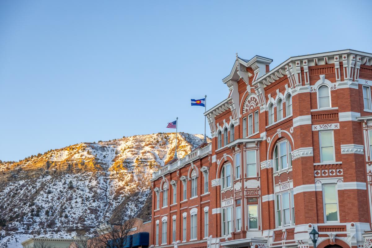 Walking Around Downtown Durango during Winter | CTO