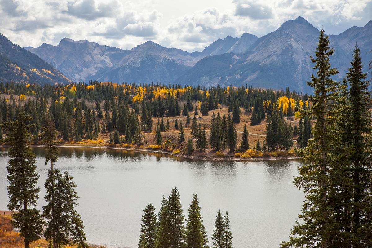 Fall at Molas Lake