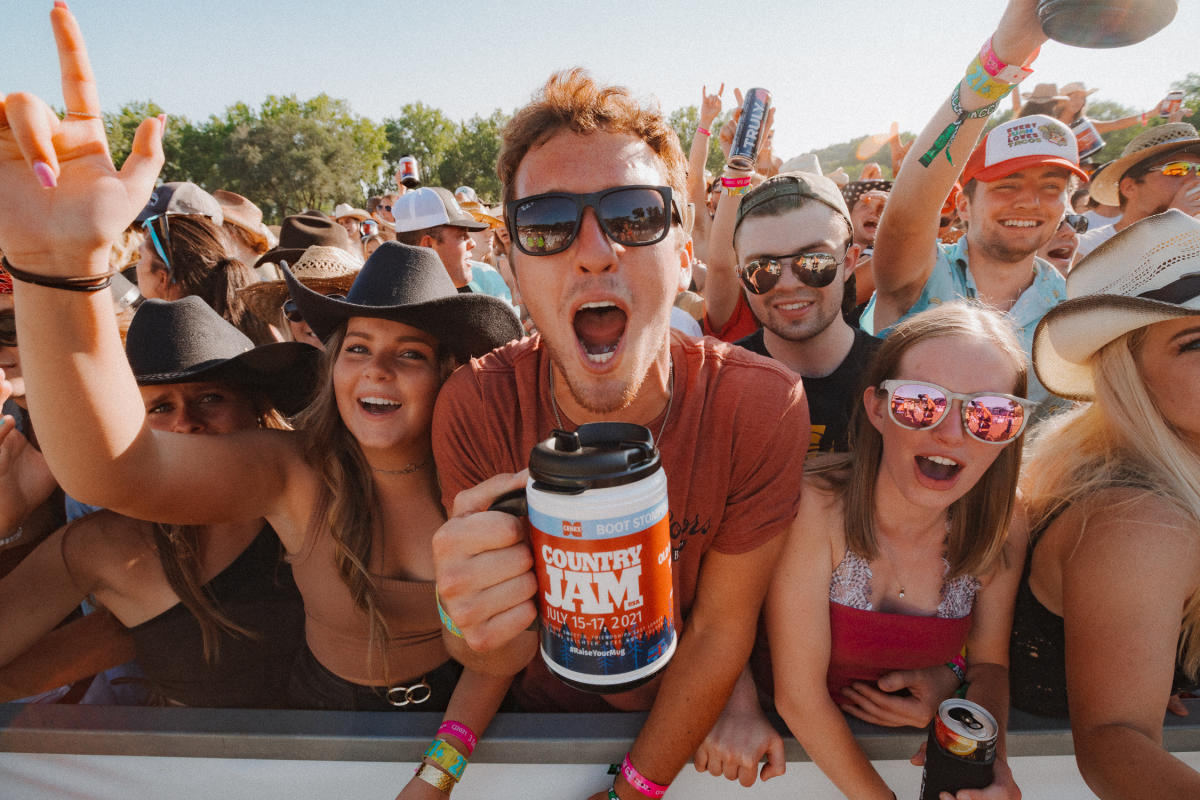 Crowd in front of the stage at Country Jam