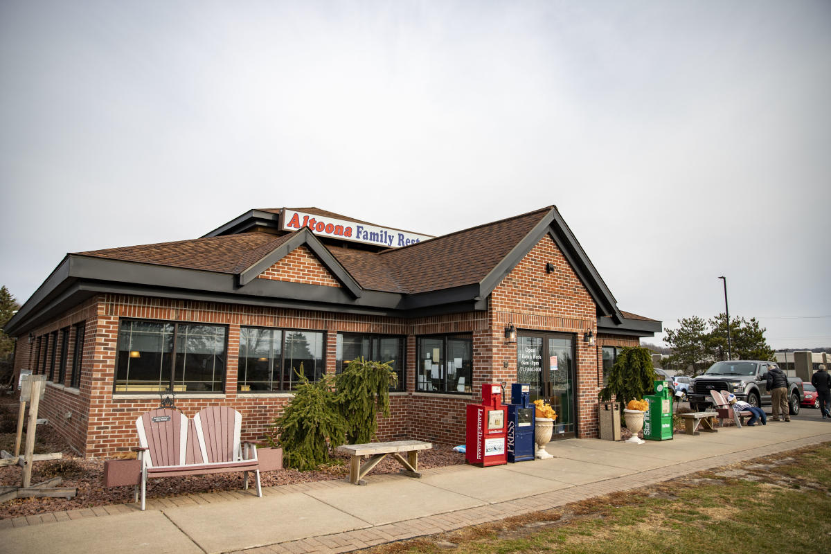 Exterior of Altoona Family Restaurant