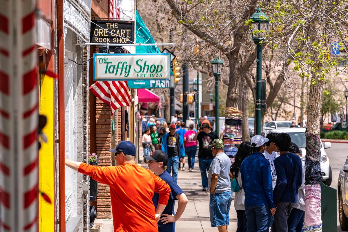 Taffy Shop_Downtown