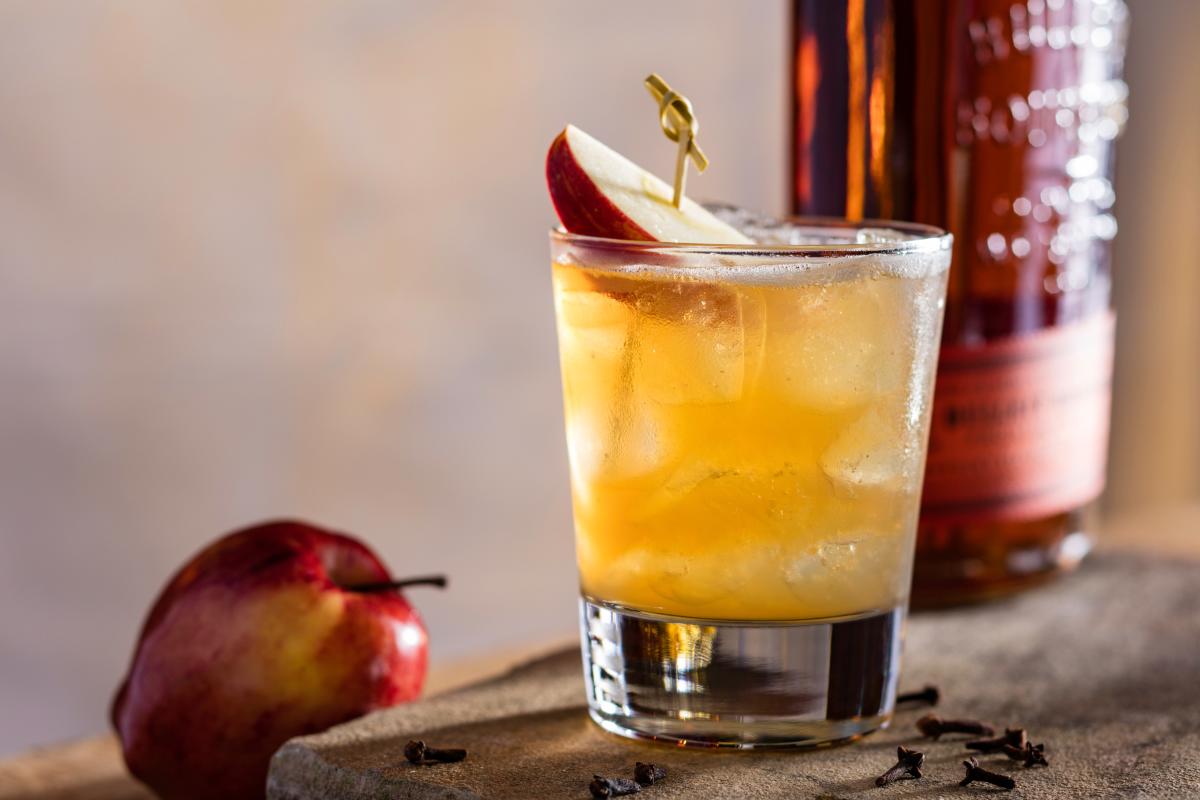 Apple Bourbon Infusion - Seasons 52 - Restaurants - Cocktails