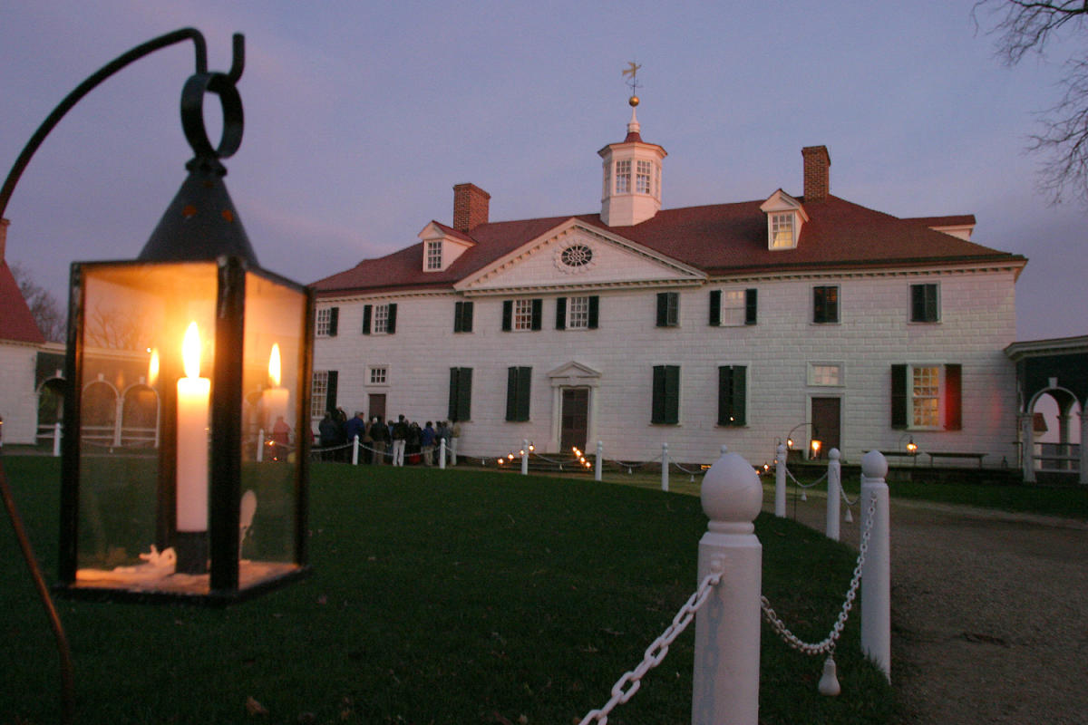 Mount Vernon by Candlelight