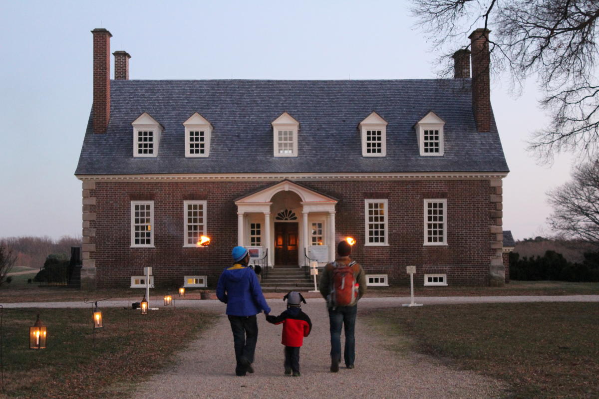 George Mason's Gunston Hall by Candlelight