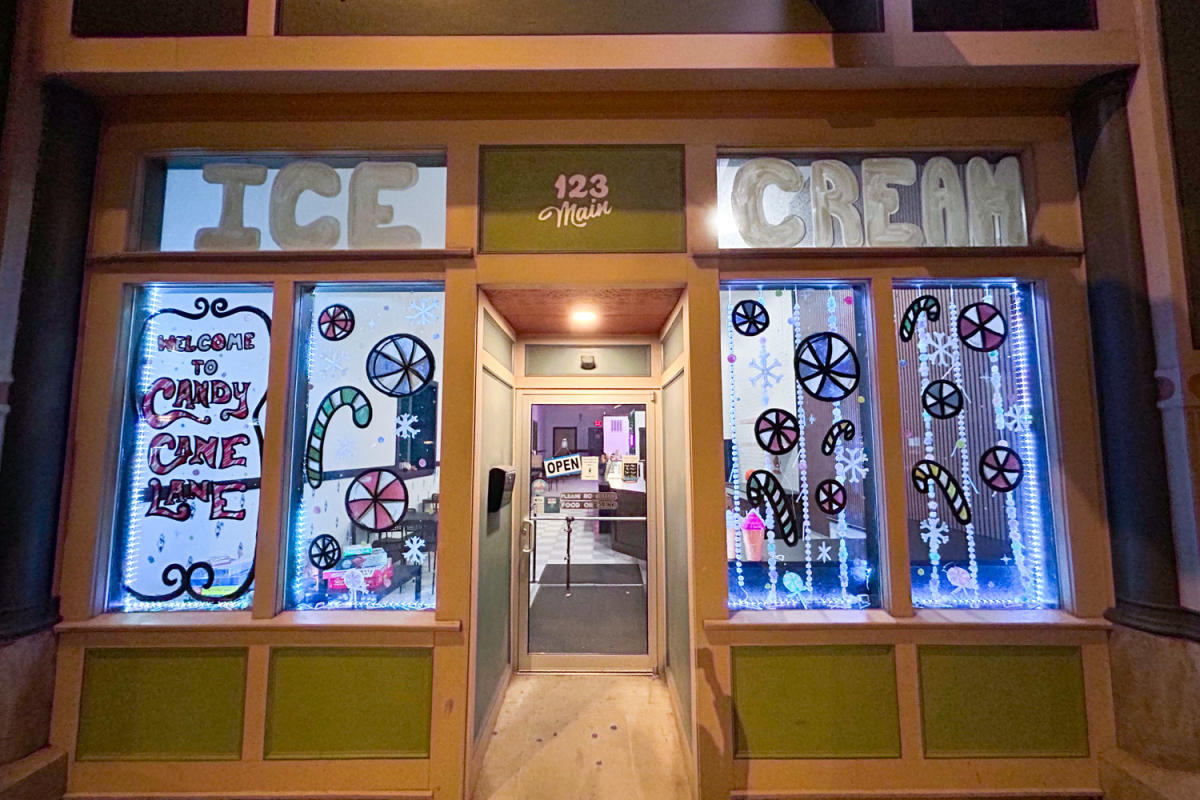Downtown Holiday Window Decorating Contest 2025: Sweets on Main