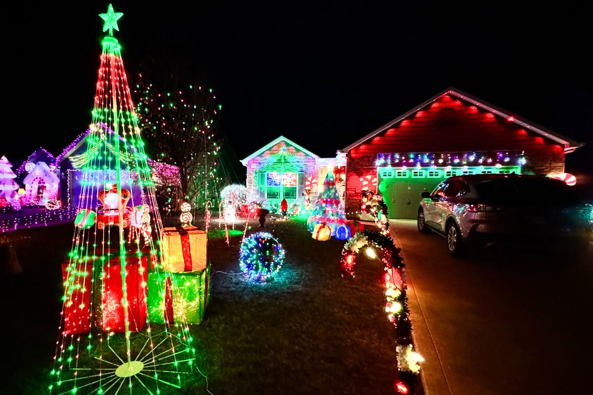 Holiday lights on display at 	11209 Yalumba Pass near Roanoke, Indiana