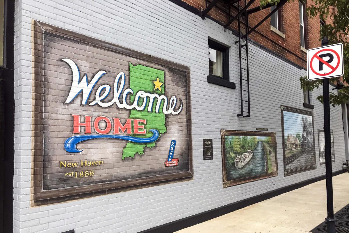 Welcome Home mural in New Haven, Indiana