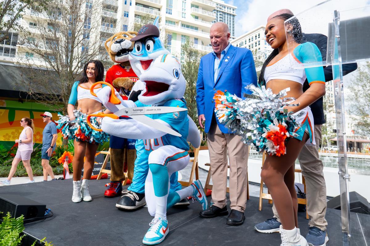 Huizenga Park Ribbon Cutting