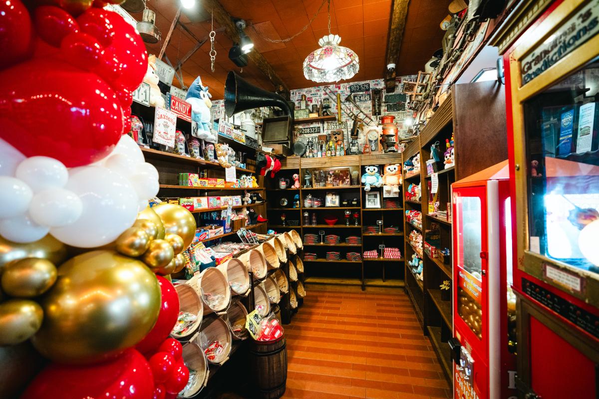 Jaxson's Ice Cream Parlor & Restaurant