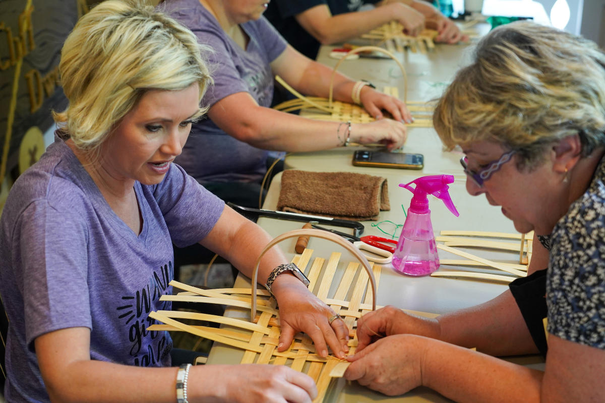 Hands on Gatlinburg Crafts Event