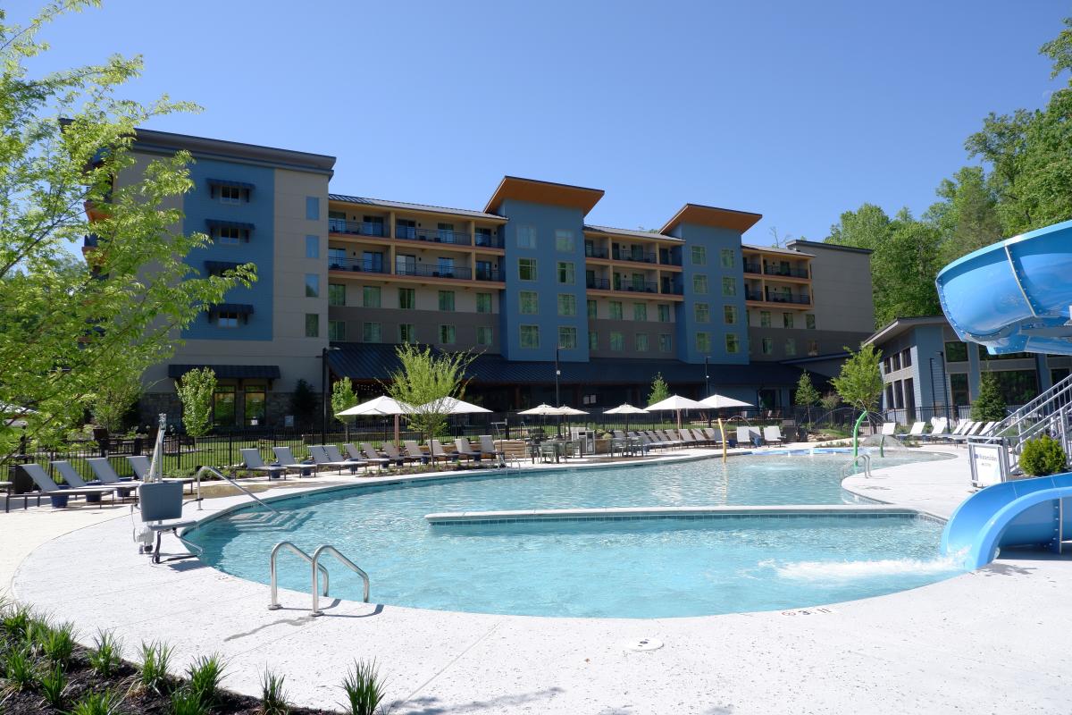 Embassy Suites Pool