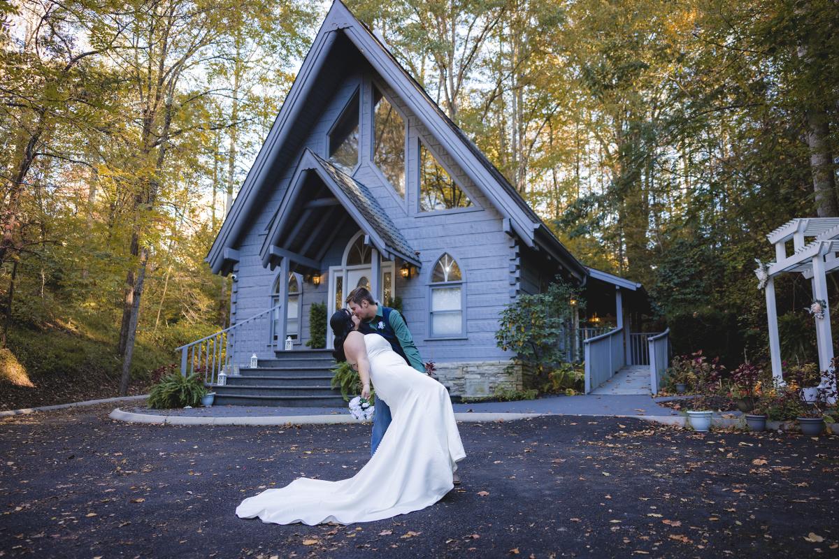 couple married chapel