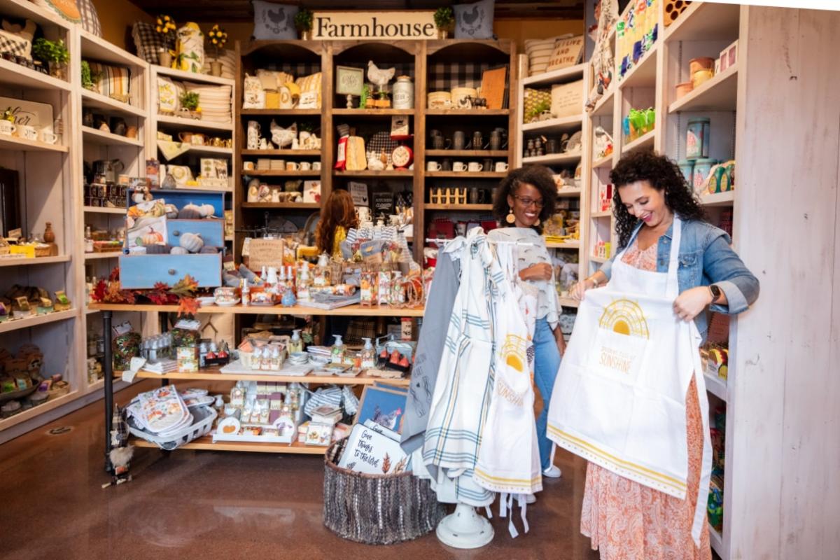 anakeesta mercantile shopping