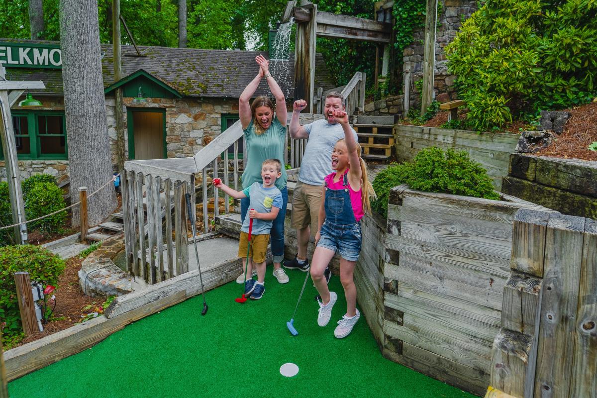 Gatlin's mini golf