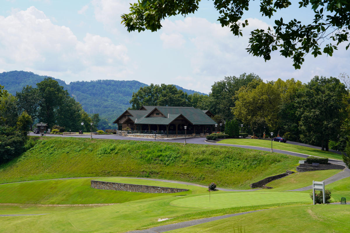 Gatlinburg Golf Course Clubhouse