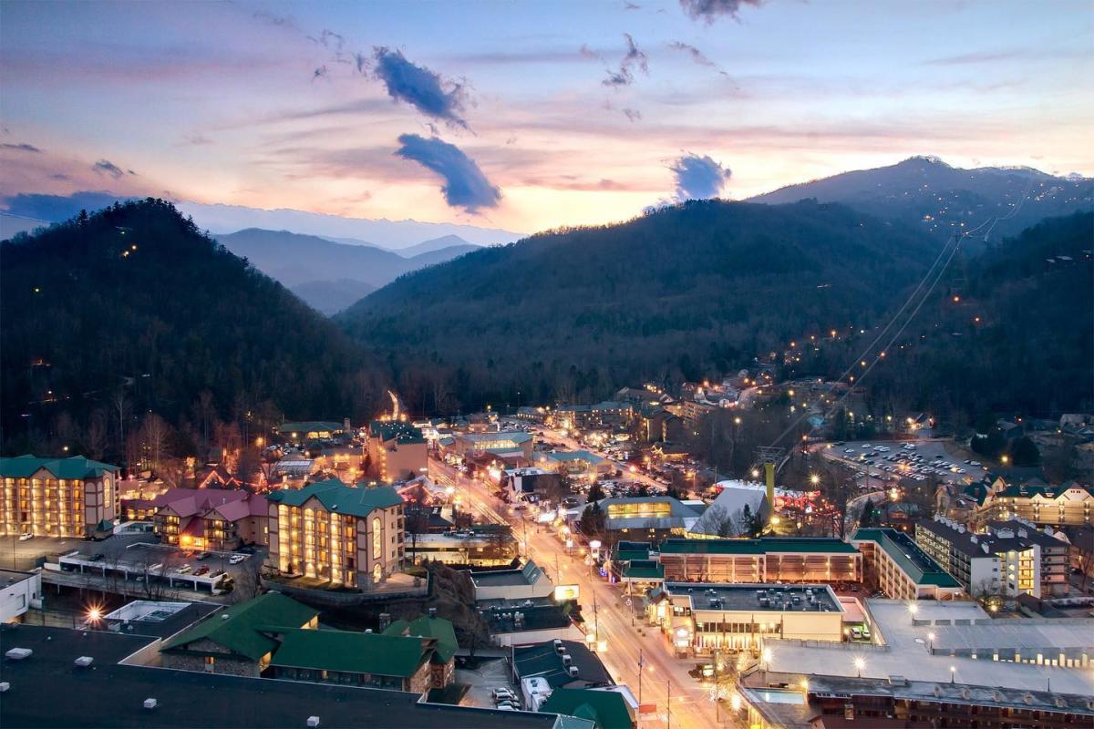 Gatlinburg Space Needle at night