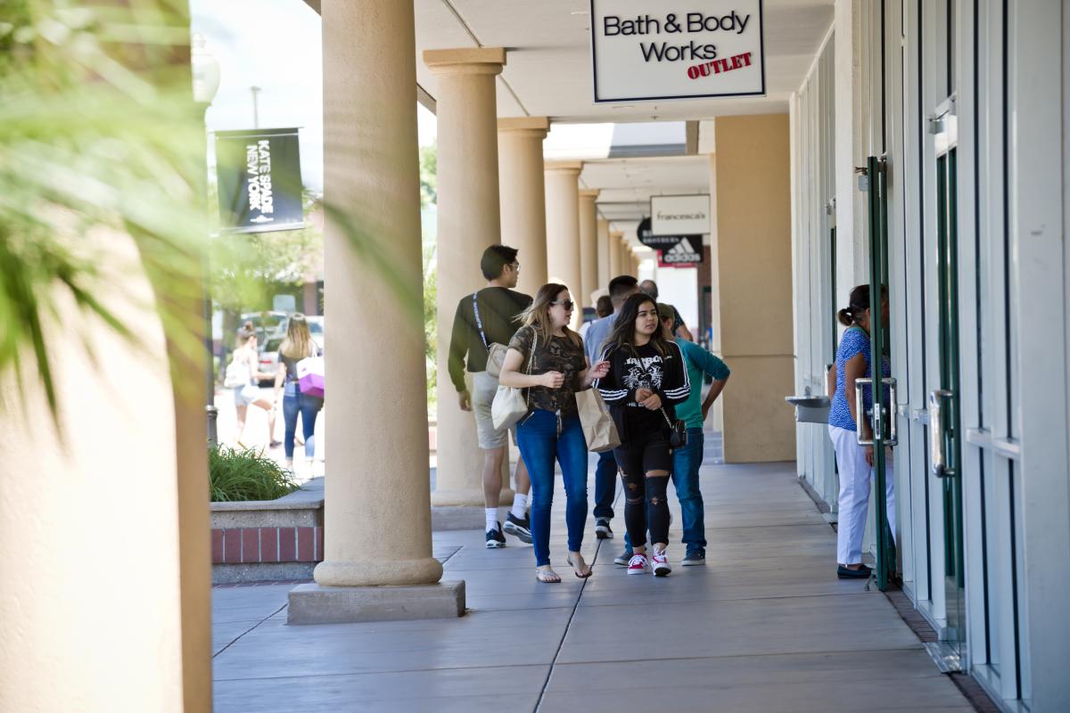 Gilroy Premium Outlets
