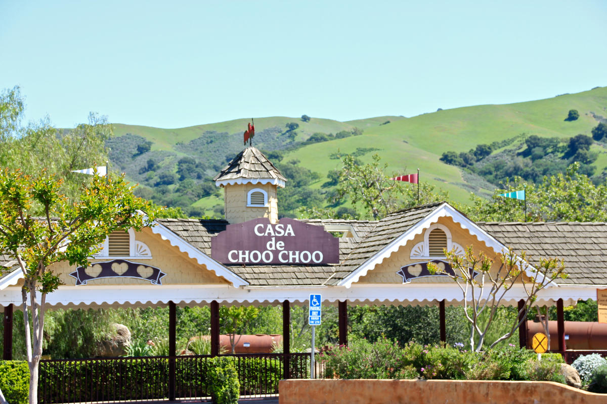 Casa de Fruta Casa de Choo Choo