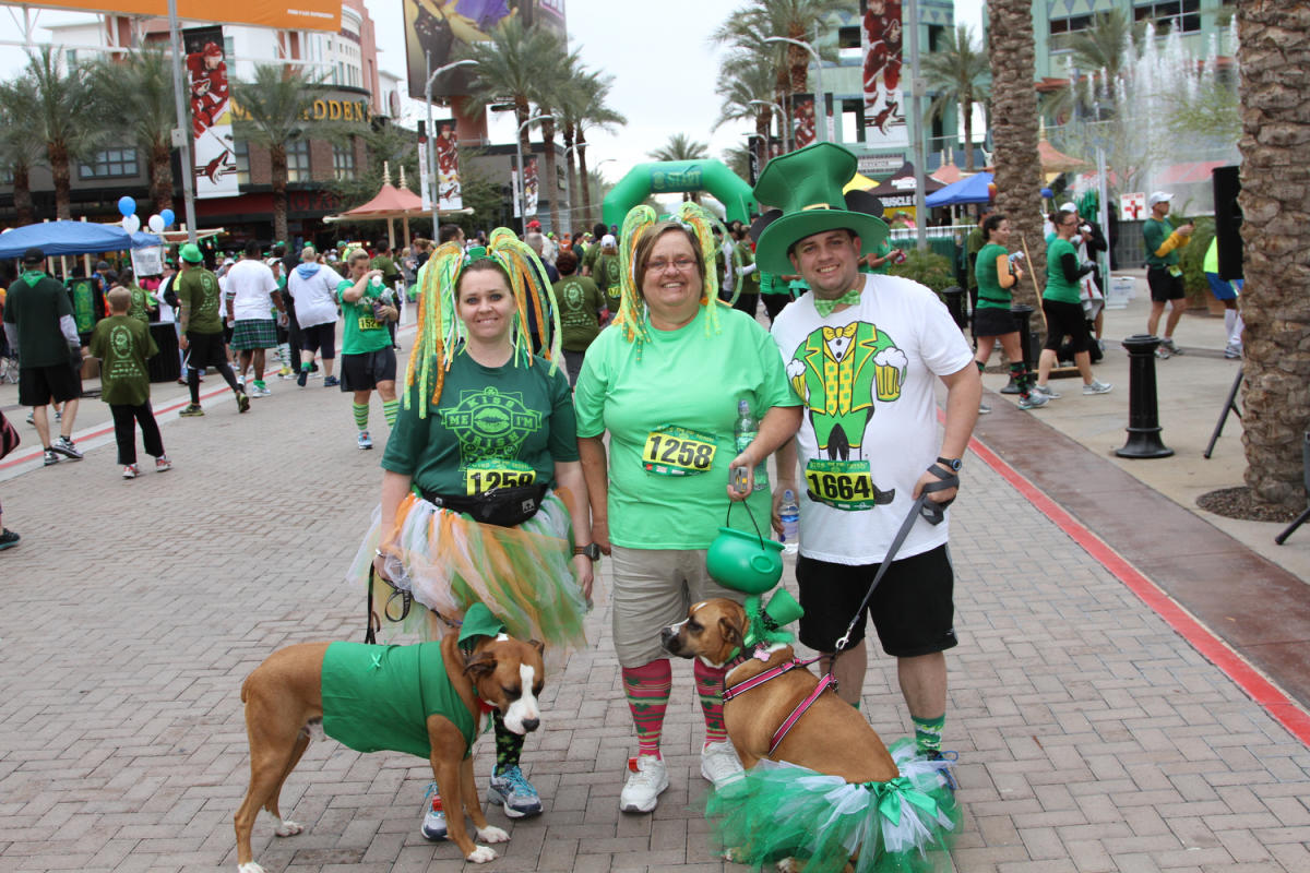 kiss-me-im-irish-run-dogs