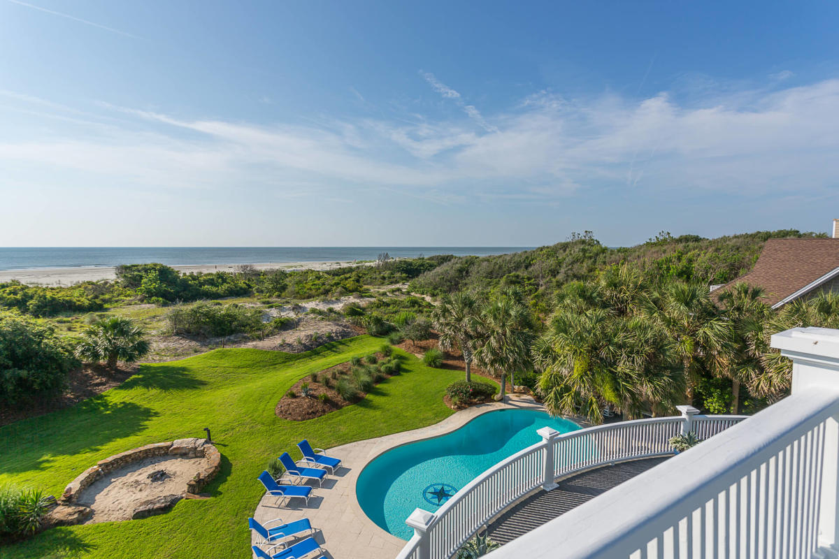 Enjoy ocean views from your private vacation rental on St. Simons Island through Hodnett Cooper Vacation Rentals.