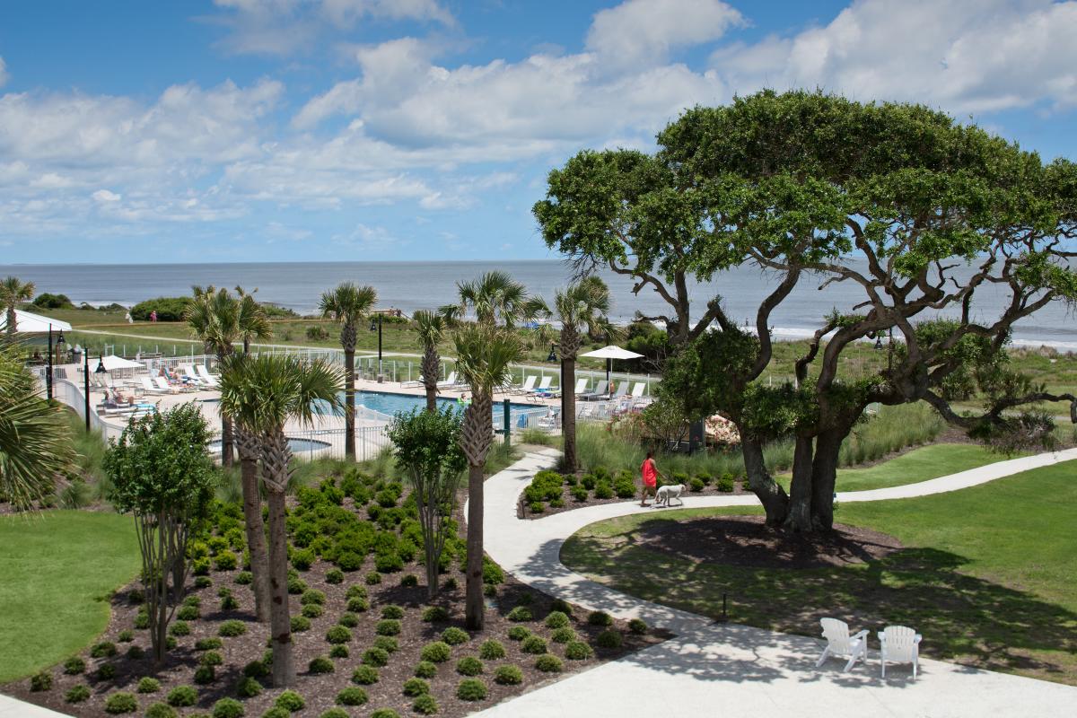 The oceanfront pool and grounds at Jekyll Island's Holiday Inn Resort