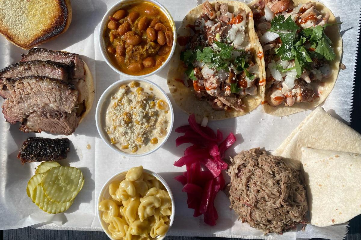 Barbecue meal from Hootenannys