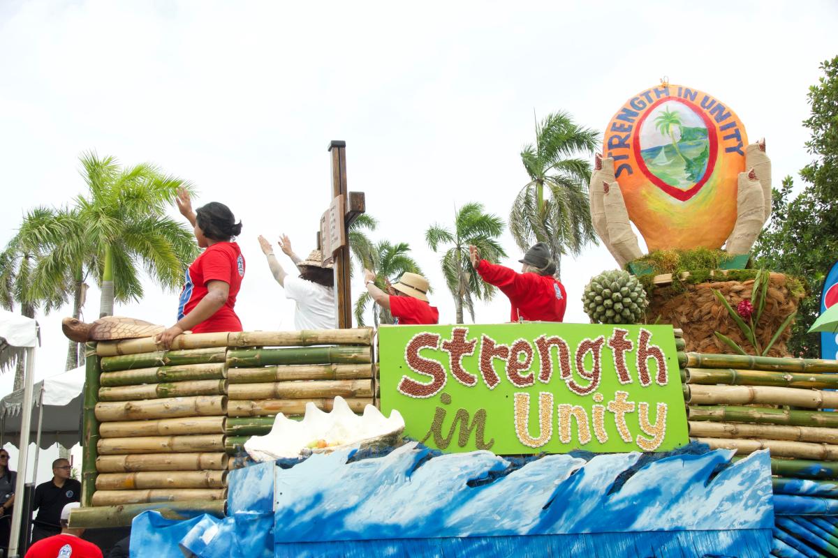 Parade 1