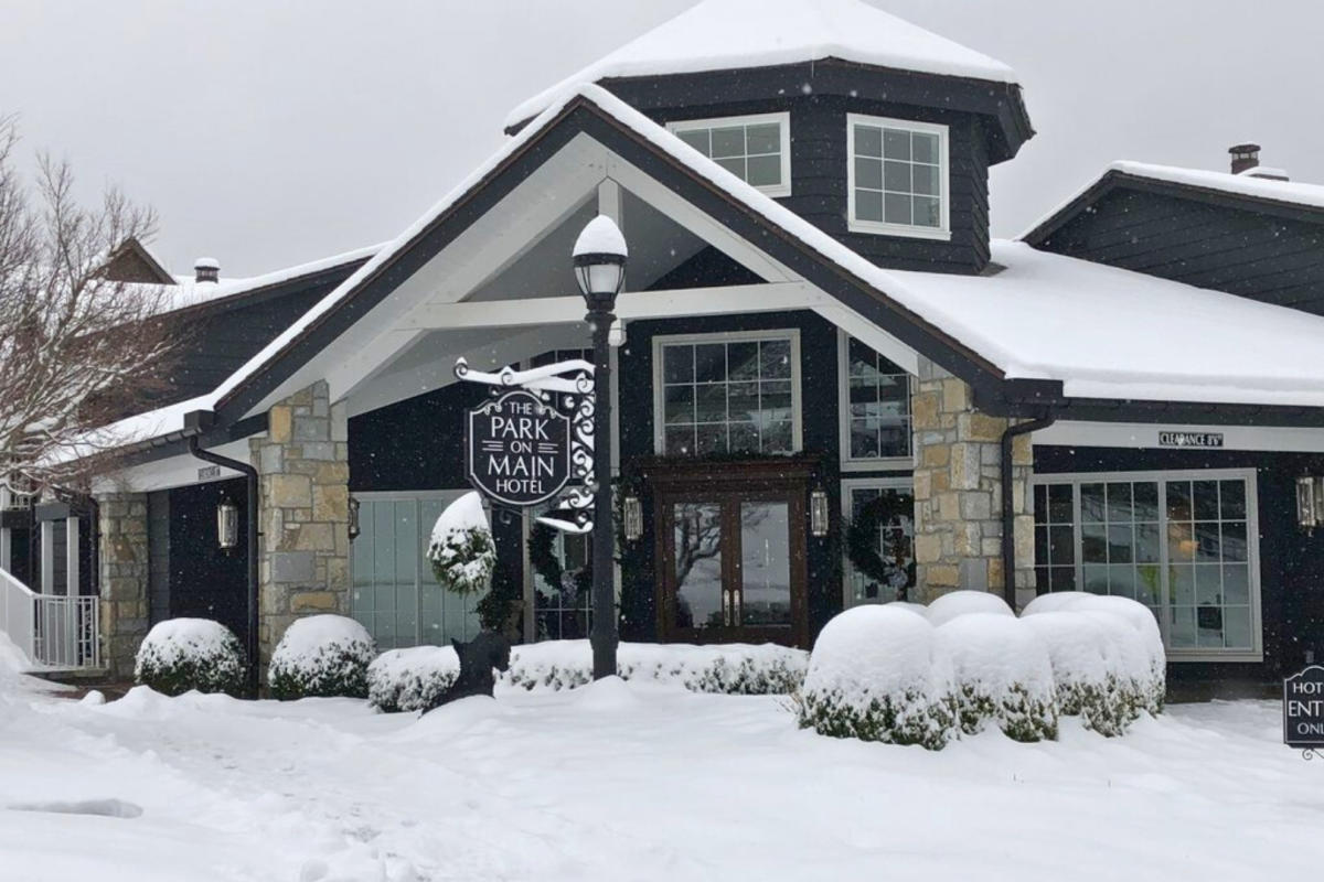 Park on Main in Snow