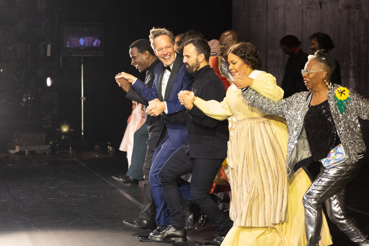 Houston Grand Opera - Intelligence