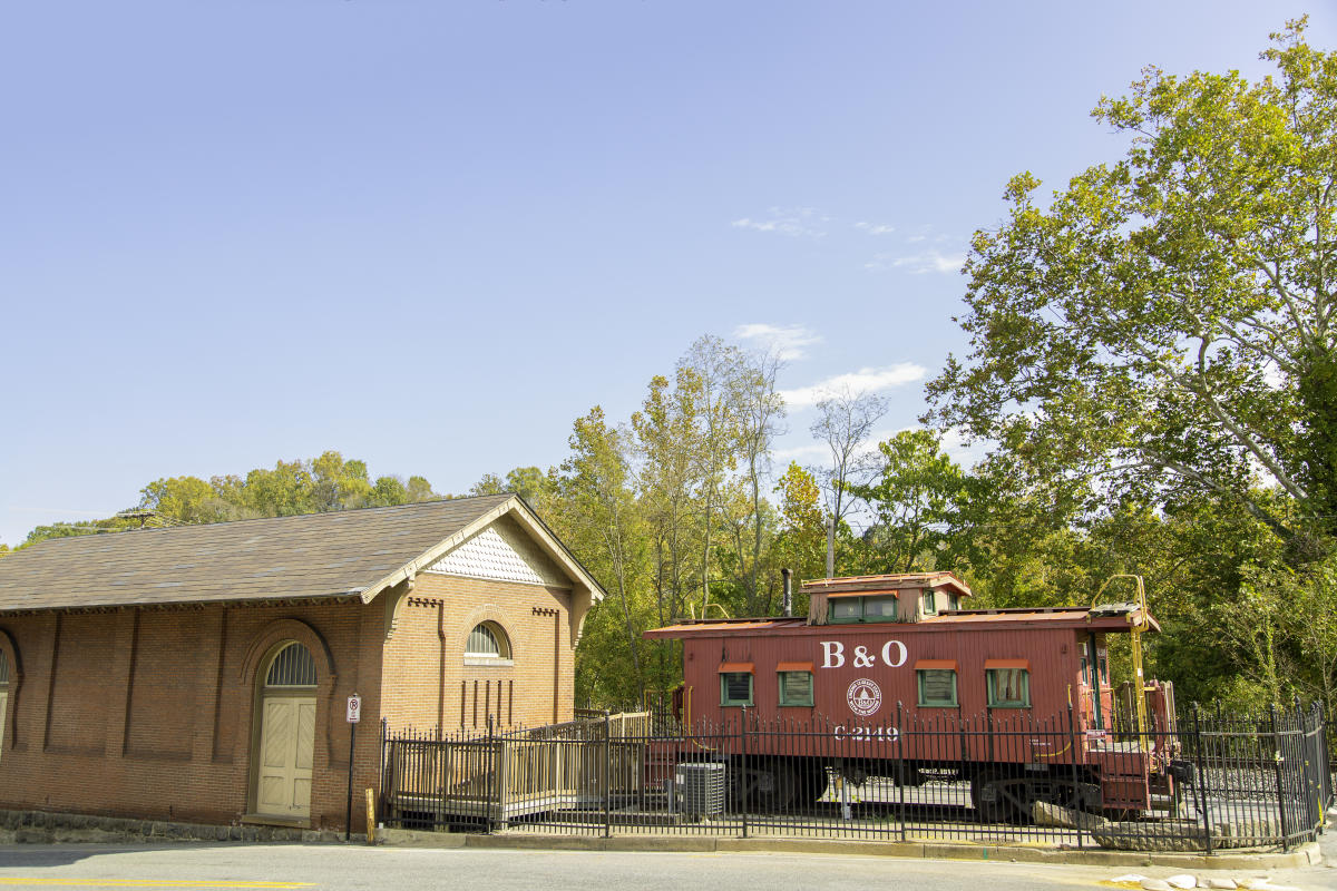 B&O Railroad Museum: Ellicott City Station Caboose