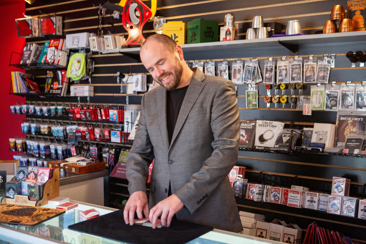 J&B Magic Shop New Albany