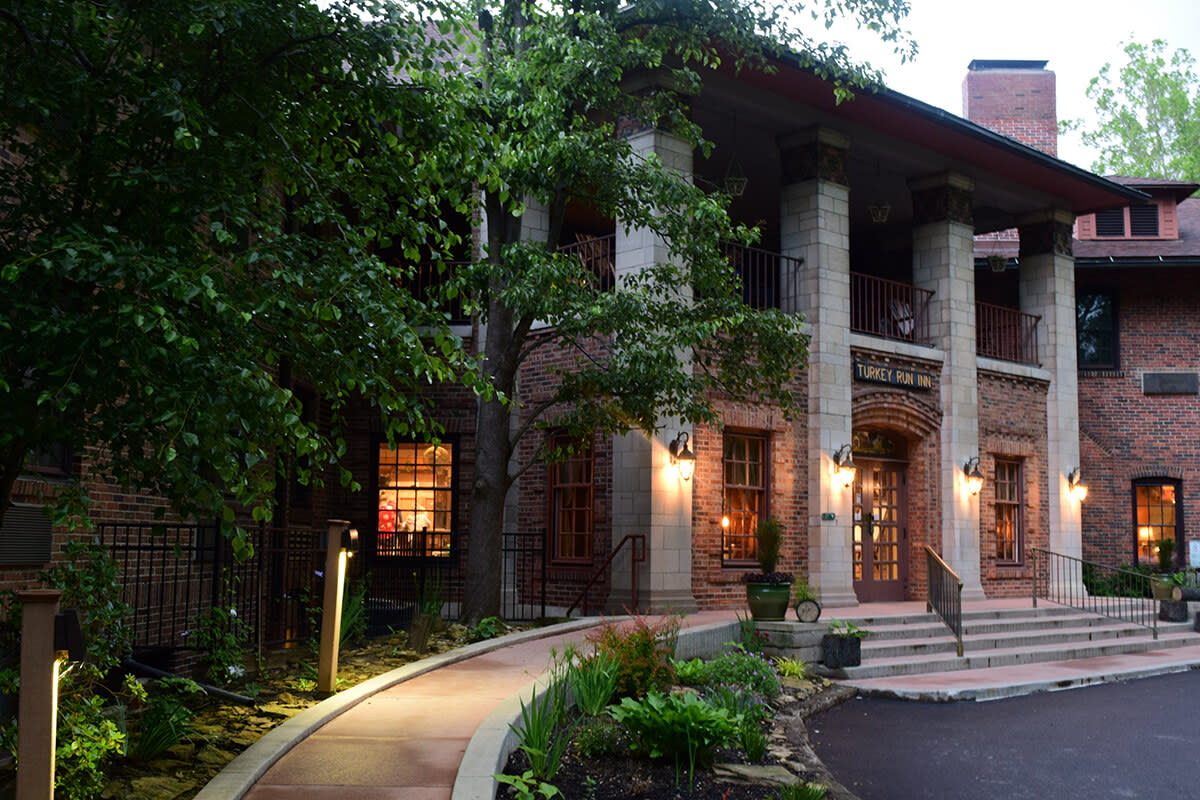 Turkey Run Inn At Night