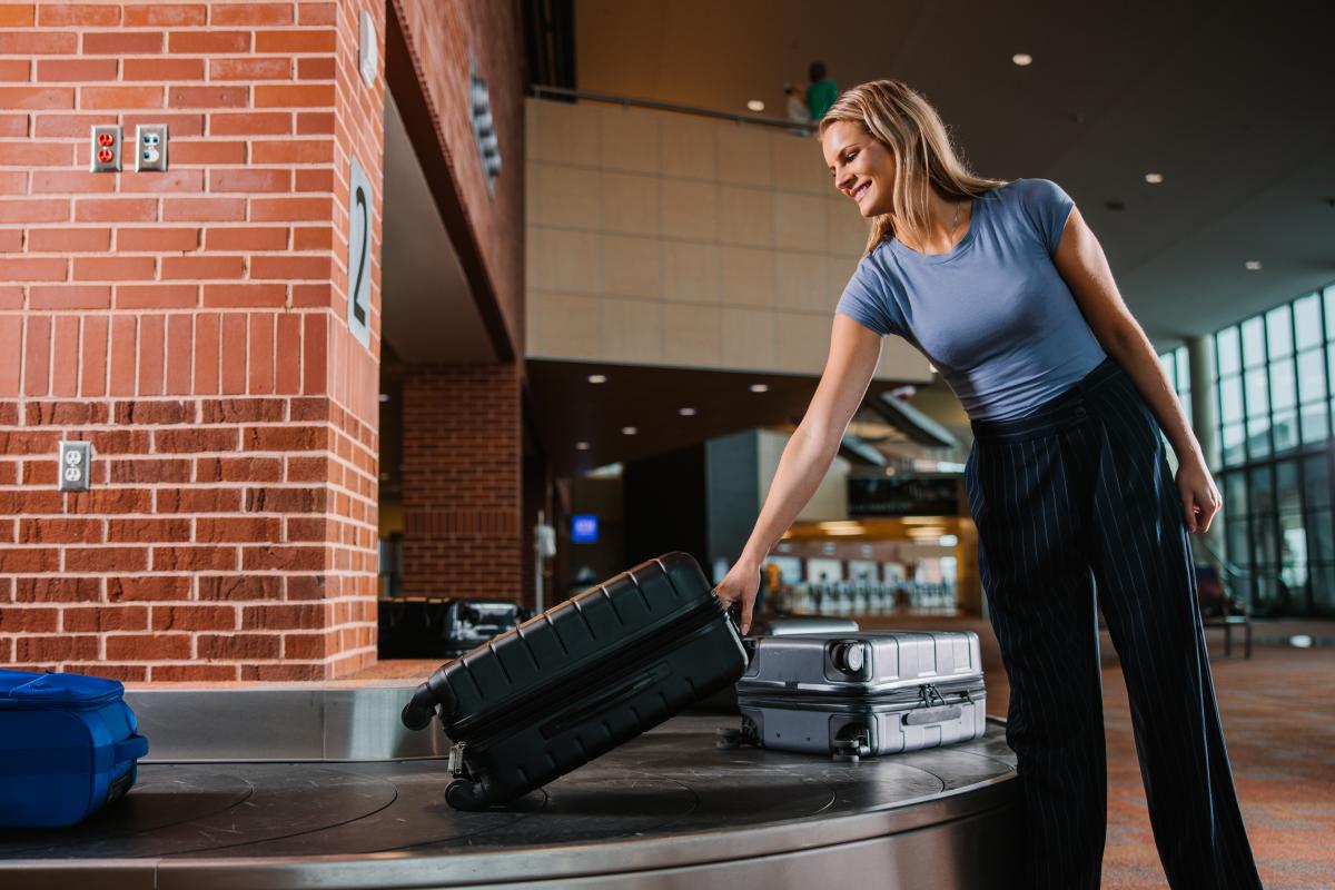 AZO Baggage claim