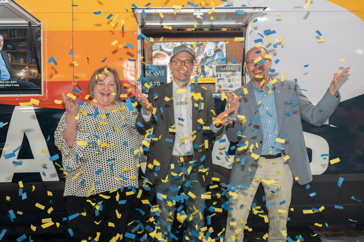 Lt. Gov and Bridgette Jobe Celebrate Mobile Visitor Center unveiling