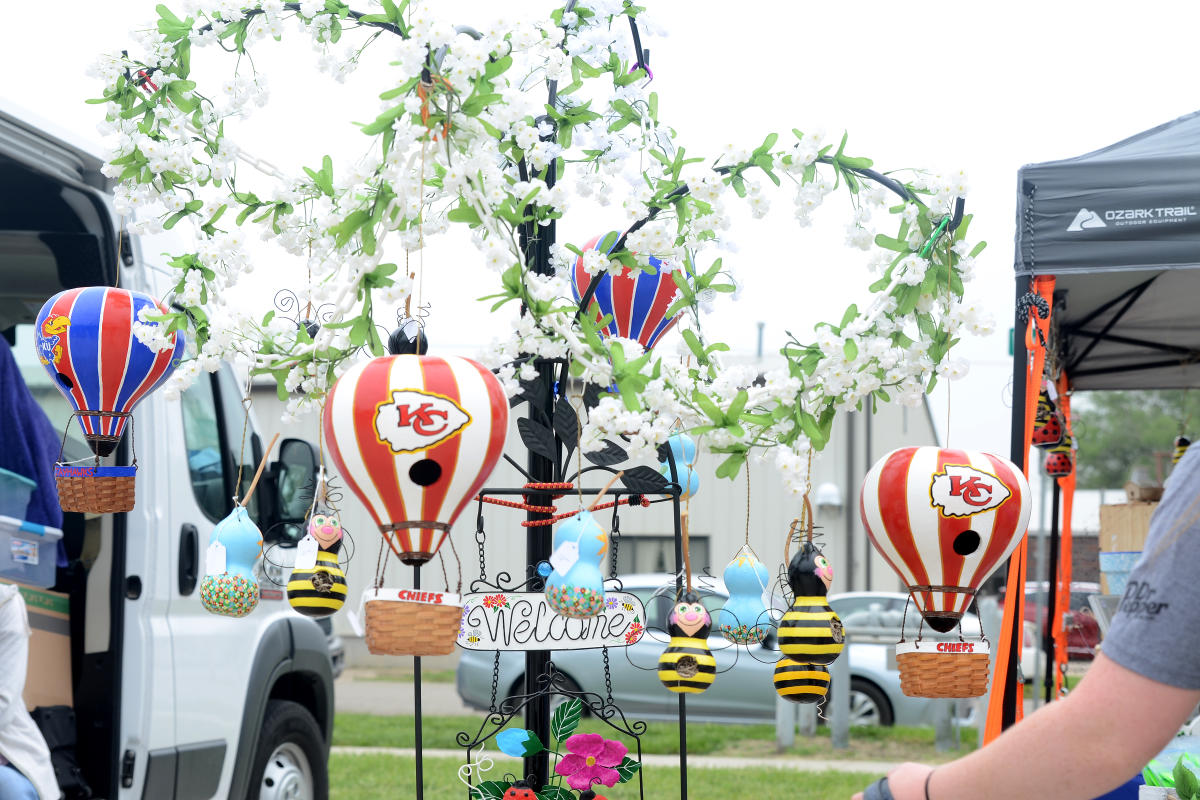 Maryville Mothers Day Market