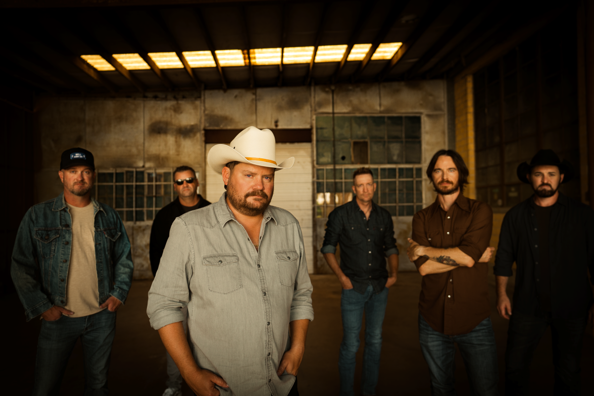 Randy Rogers Band - Rock The Plains