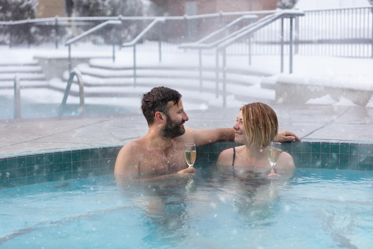 Outdoor Pools-Delta Hotels by Marriott Grand Okanagan Resort-Snowy in Winter (1)