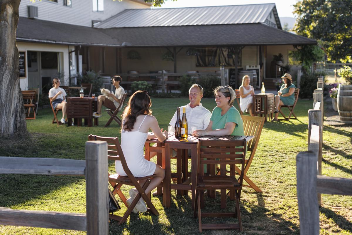 Sperling Vineyards Wine Tasting Picnic Aera