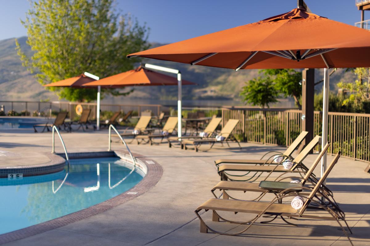 The Cove Lakeside Resort - Summer Suite Escape Package