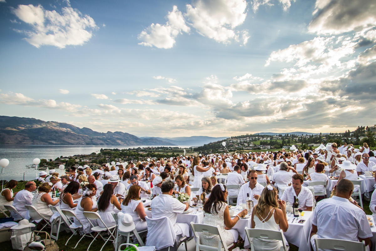 Diner en Blanc - Quails Gate 2017