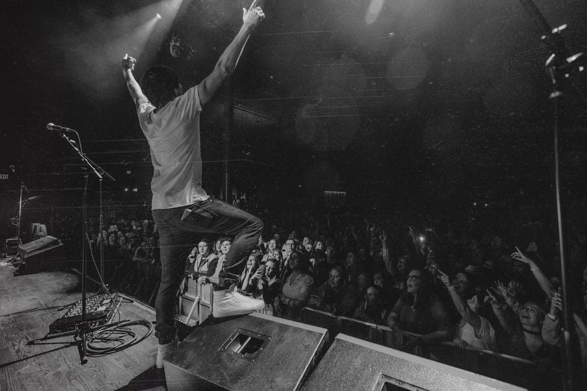 Morgan Evans on Stage