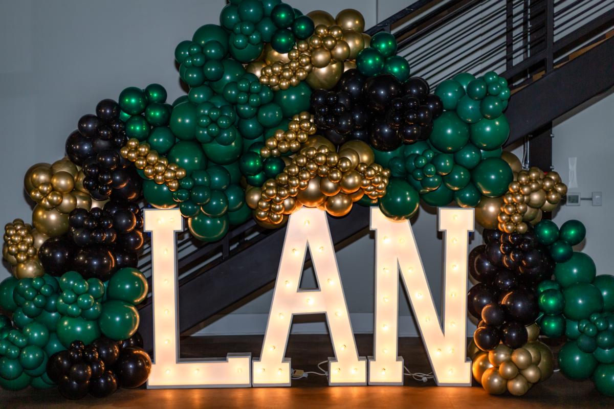 Ballon arch with LAN in the middle by Stellableu Designs