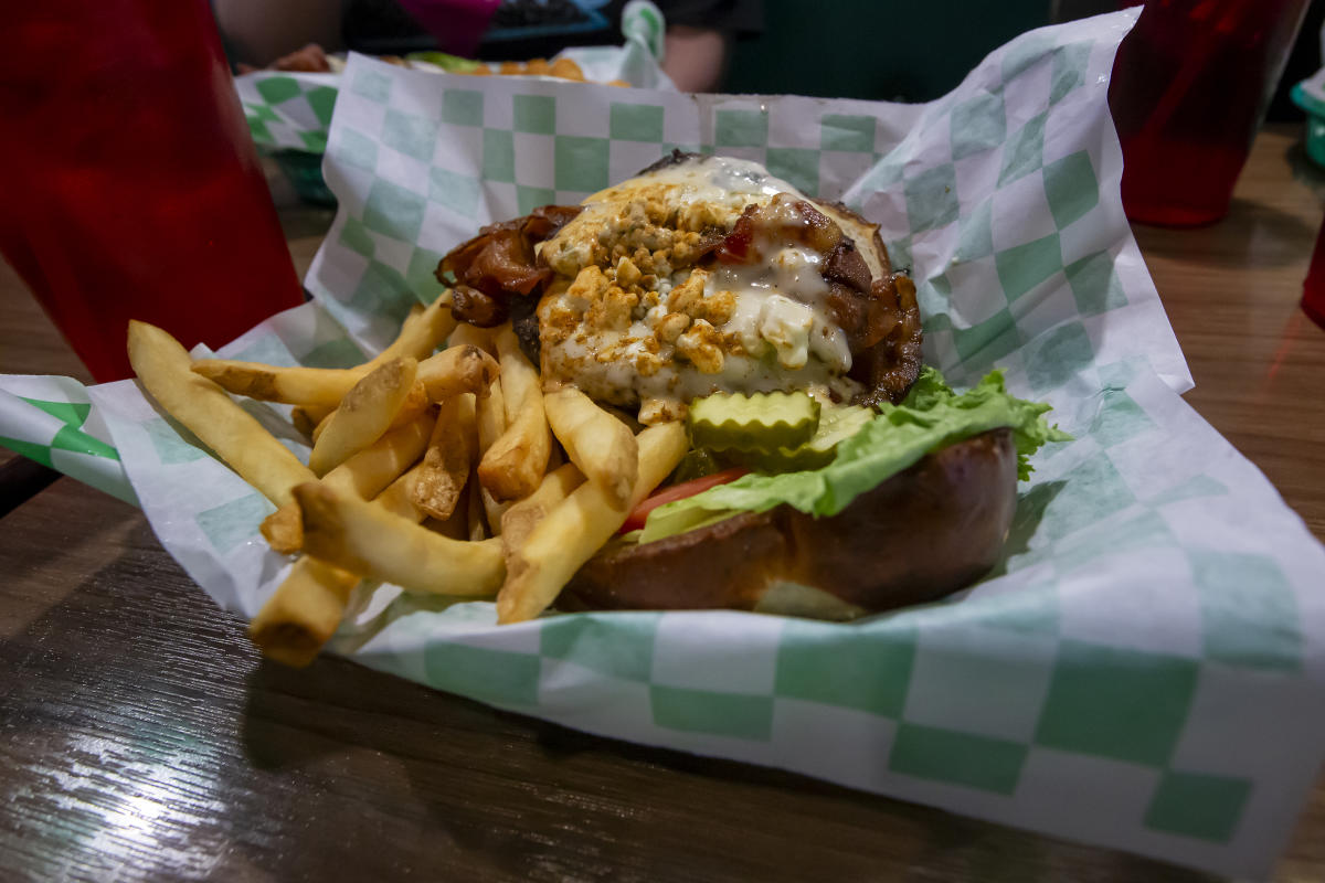 A Crunchy's burger