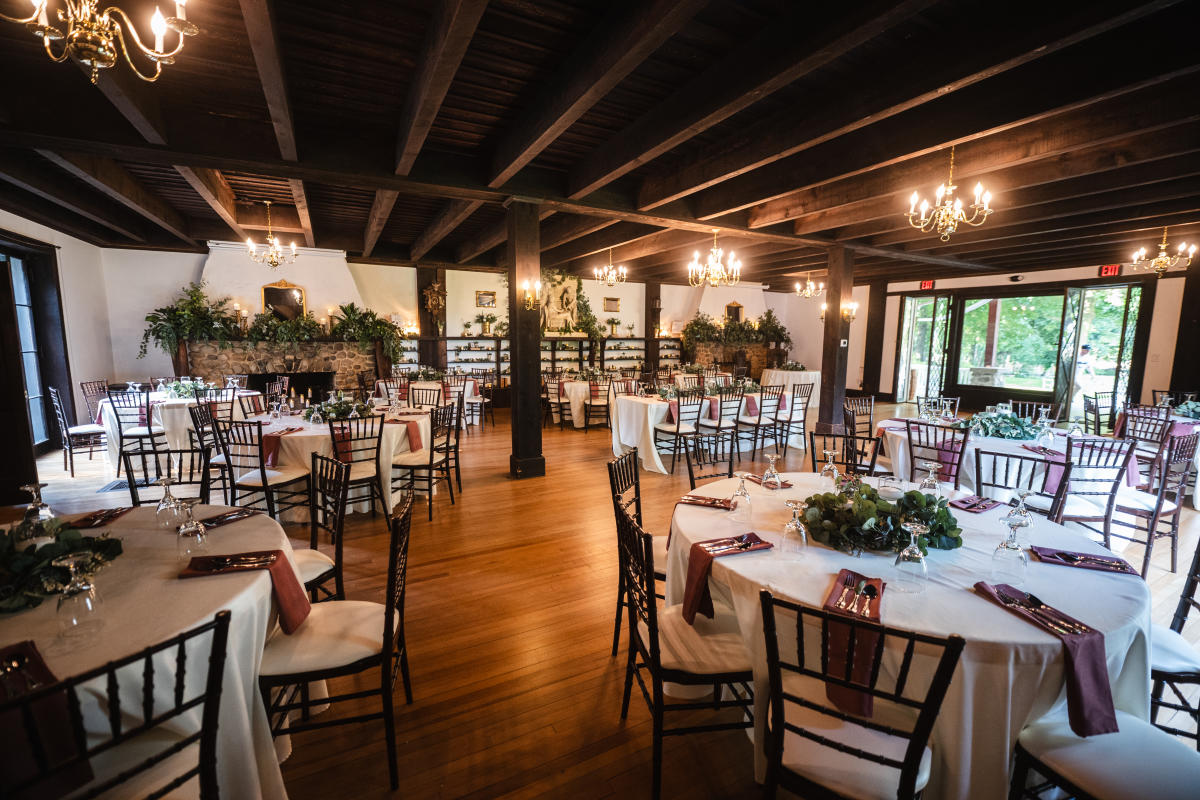 Dining room Hillcrest