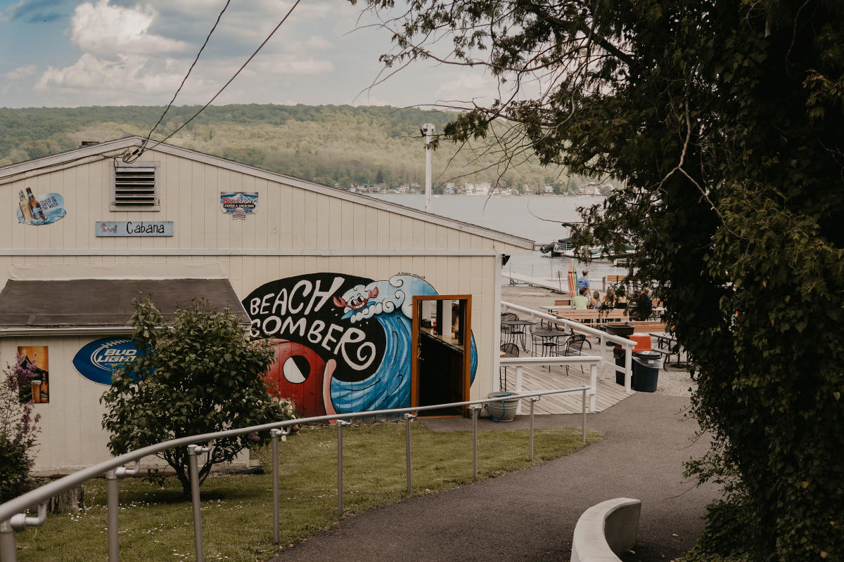 Beachcomber Entrance