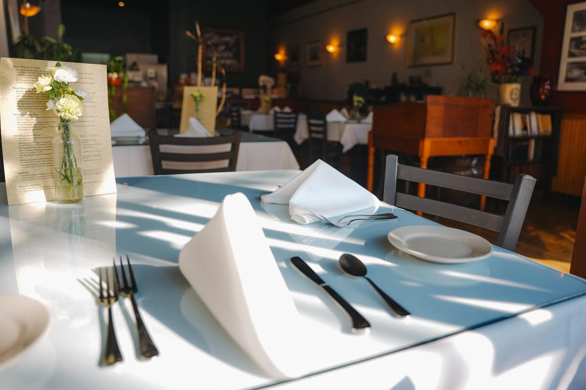 Table setting at Questa