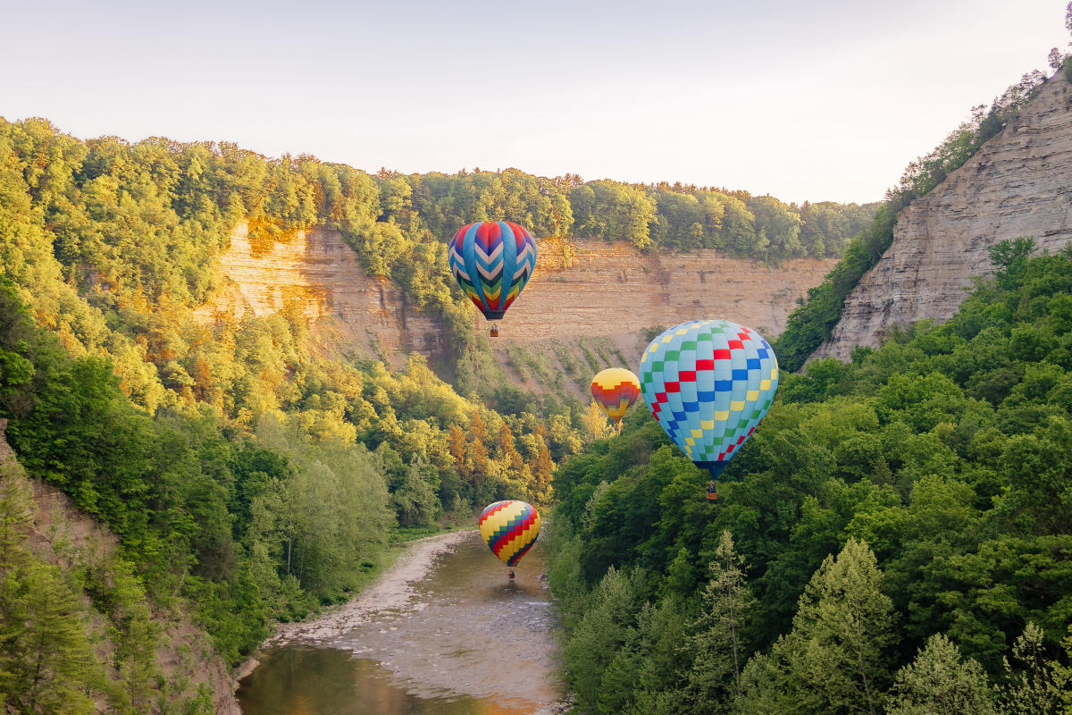 Hot air balloons in Letchworth