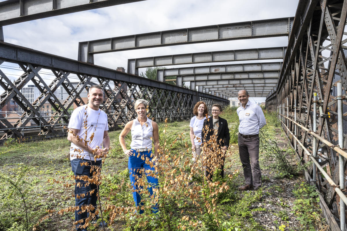 Councillors at Castlefield Viaduct extension