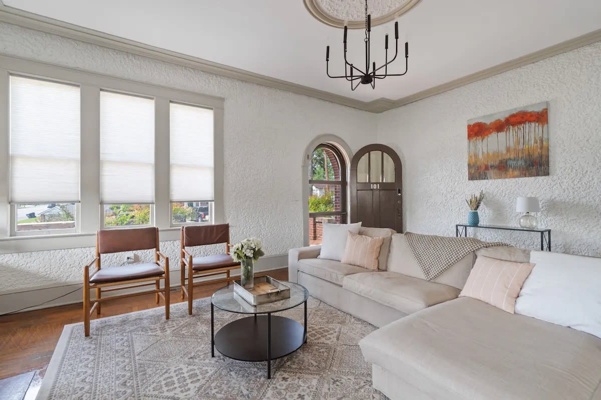 Charming 1930s House Interior STR