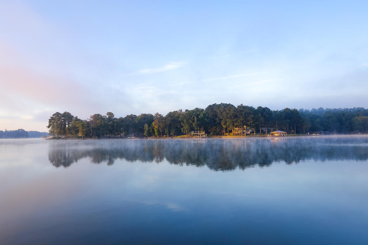 Lake Sinclair vacation rental morning sun